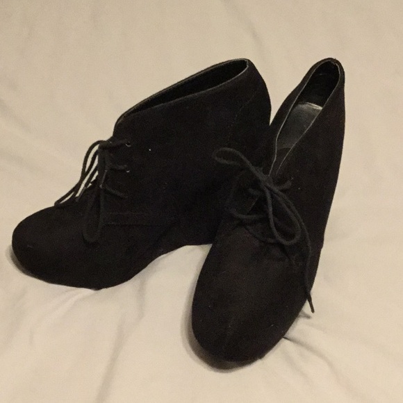 Soda Shoes - 💥5/$20💥 4.5 inch heel boot